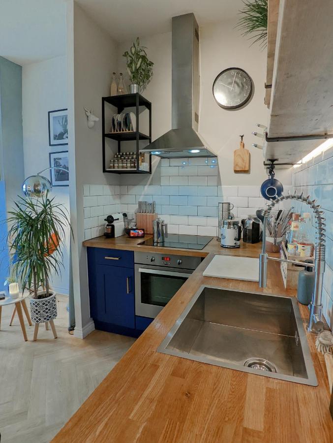 Spacious, Mid-Century 1 Bedroom Apartment Quedgeley Exterior foto
